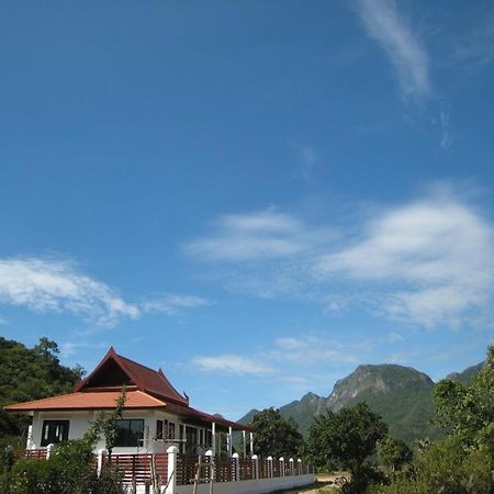 Mountain Breeze Villa Pran Buri Exterior photo